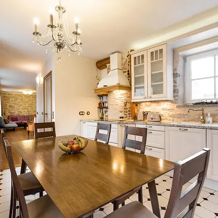 Airhome - Vaimu Apartament